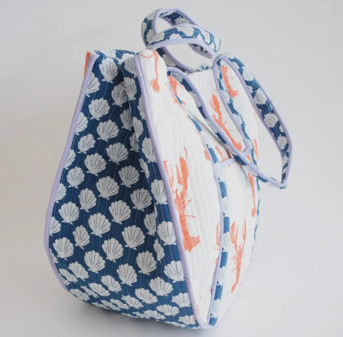 Expandable Lobster Tote
