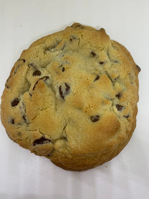 Jumbo Chocolate Chip Cookie