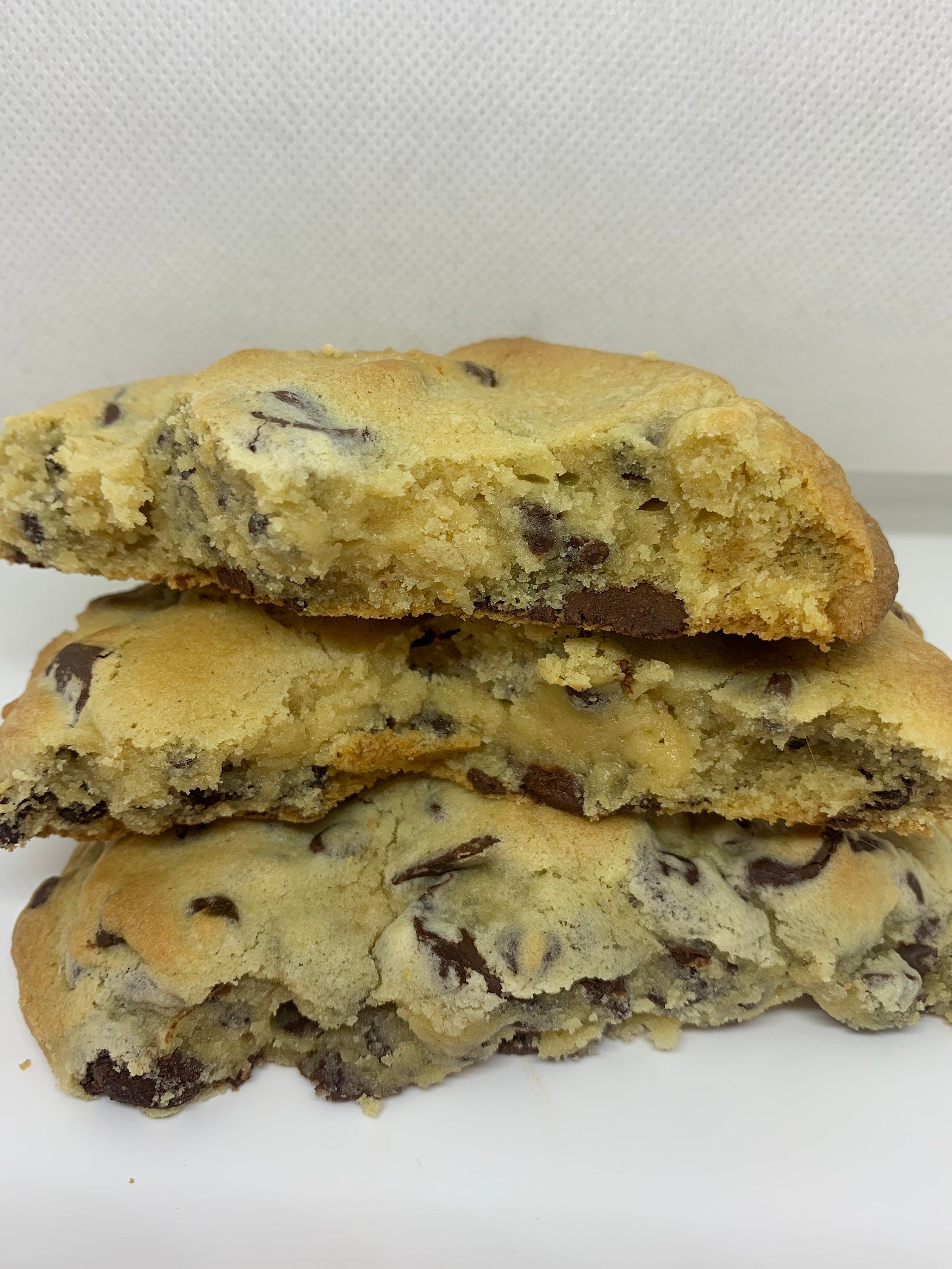 Jumbo Chocolate Chip Cookie