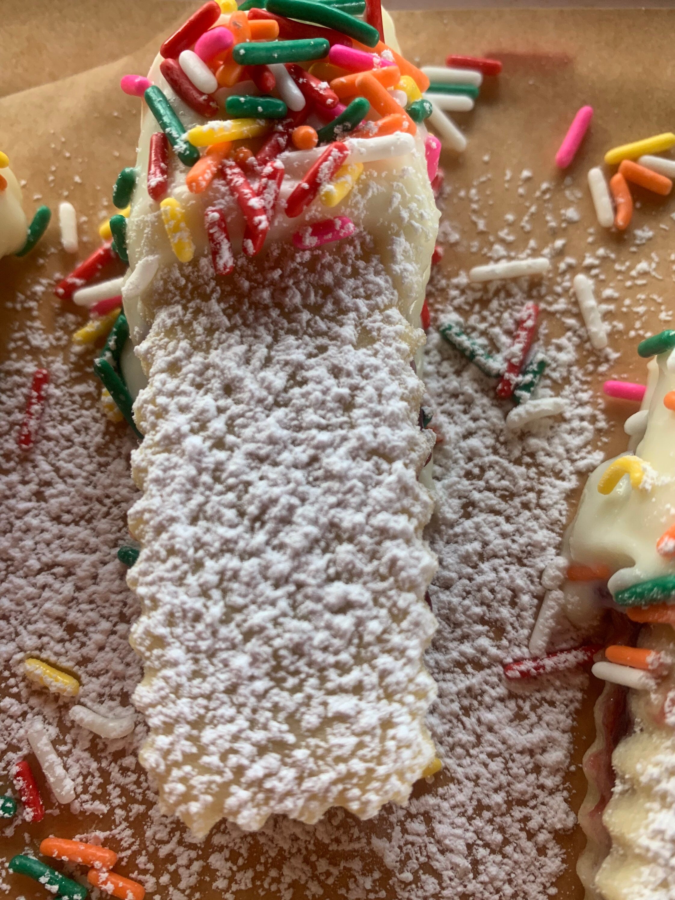 Italian jam Cookies with white chocolate