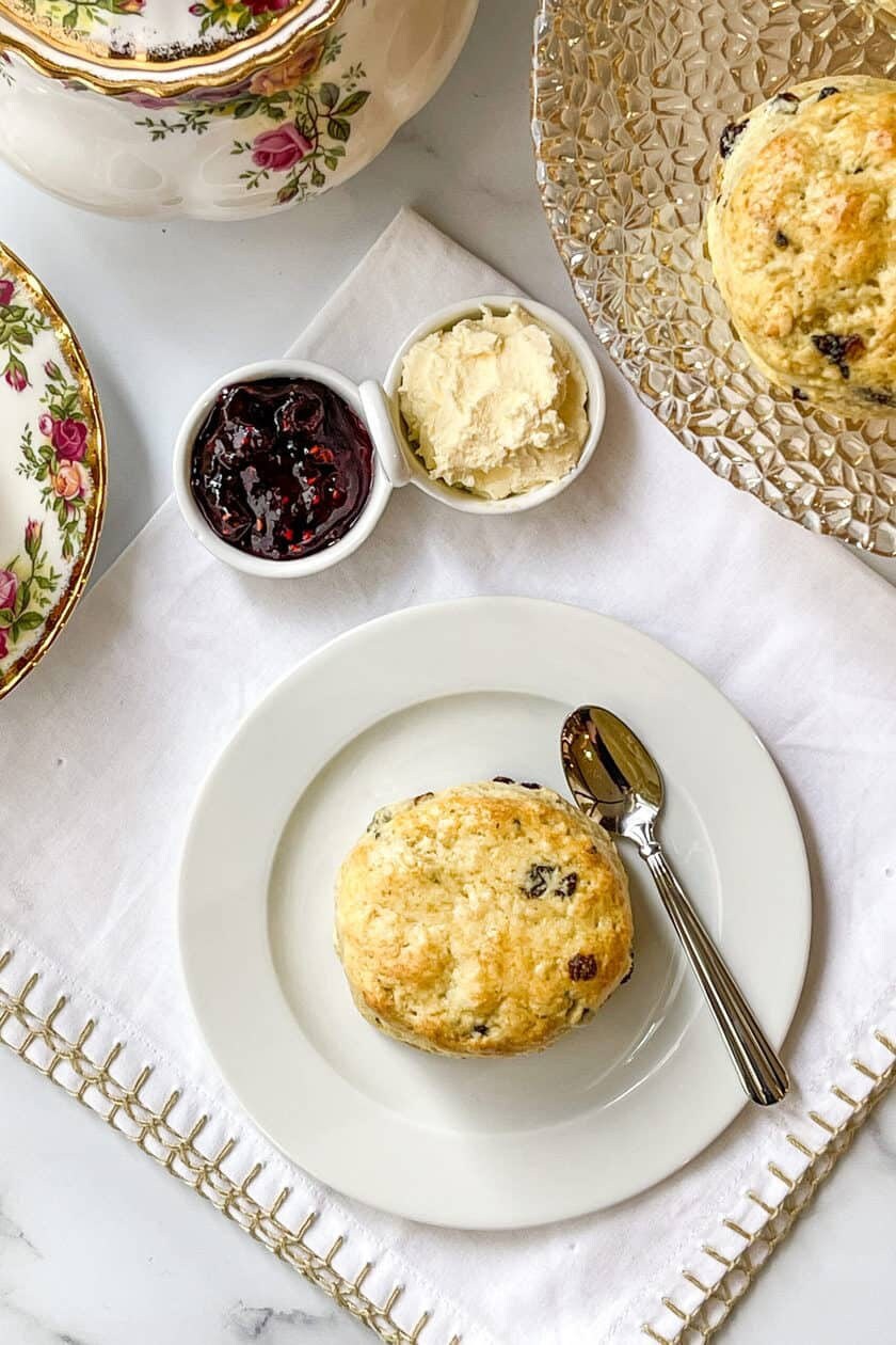 Traditional Irish Currant Scones